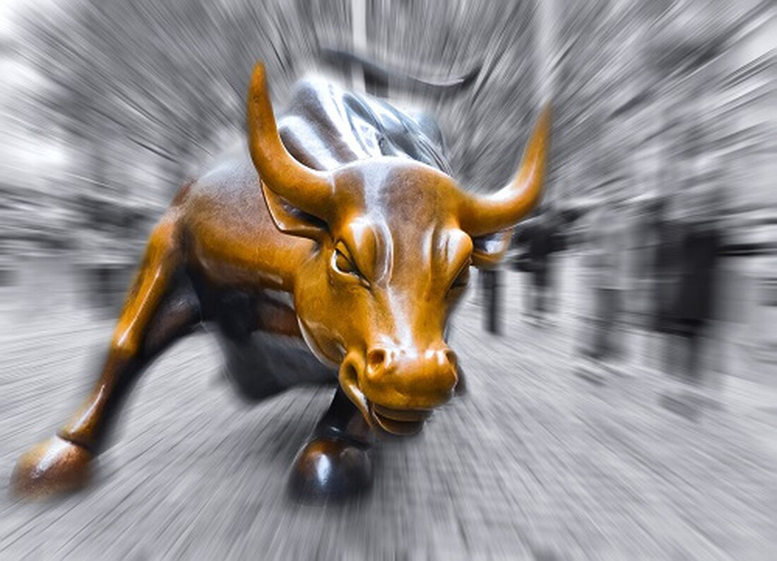 ETH zeigt mit dem Anstieg auf über 3.900 US-Dollar erste Anzeichen einer Aufwärtsrallye. Der Anstieg von Bitcoin über 100.000 US-Dollar könnte zu einem großen Durchbruch für Altcoins führen, und Analysten gehen davon aus, dass Etherum den Anstieg anführt. Ethereum (ETH) stieg auf über 3.900 US-Dollar, als Bitcoin schließlich die psychologische Marke von 100.000 US-Dollar durchbrach und am 5. Dezember mit 103.679 US-Dollar seinen höchsten Preis aller Zeiten erreichte. Bitcoin steigt auf über 103.000 US-Dollar Der ETH-Preis stieg zum Zeitpunkt des Verfassens dieses Artikels um mehr als 5 %, nachdem er an den wichtigsten Börsen auf Intraday-Höchststände von 3.923 US-Dollar gestiegen …