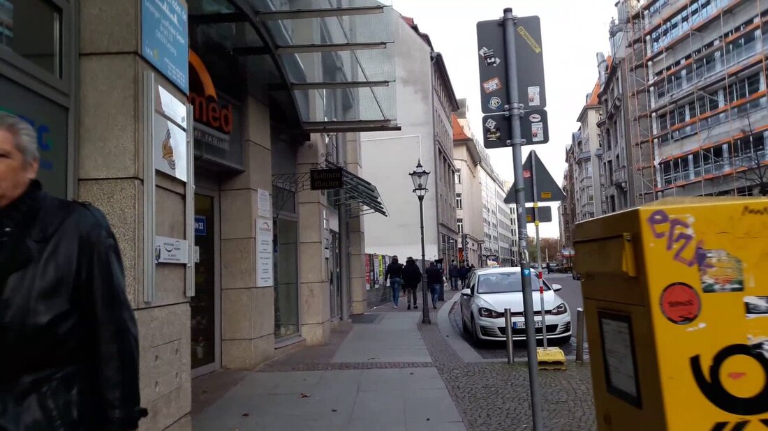 In diesem Video laufe ich durch die Stadt Leipzig in Deutschland. . Youtube-Link