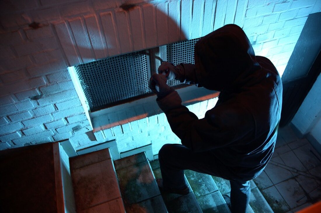 Die Polizei Mettmann berichtet über aktuelle Einbrüche im Kreisgebiet. Hinweise zu Verdächtigen und Schutzmaßnahmen werden bereitgestellt.
