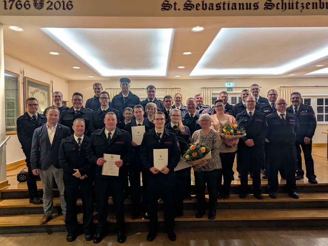 Die Agathafeier der Feuerwehr Oeventrop am 25. Januar 2025 ehrte Einsatzkräfte und verkündete personelle Veränderungen.