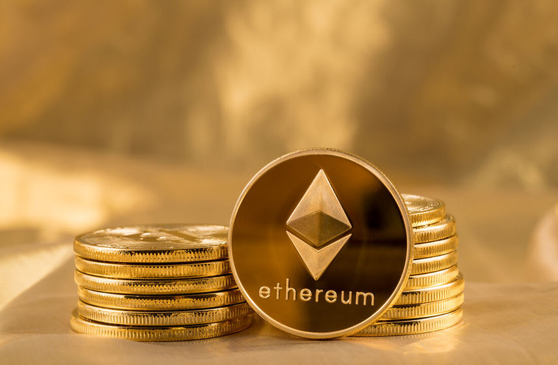 Ethereum bricht aus einem bullischen Fortsetzungsmuster aus Ein Versuch, die entscheidende 2.000-Dollar-Marke zu erreichen, ist der Weg des geringsten Widerstands Ein Short Squeeze könnte folgen, wenn der Markt die Stopps über dem Schlüsselniveau auslöst Das zinsbullische Momentum von Ethereum setzt sich fort, wenn der Preis aus einem zinsbullischen Fortsetzungsmuster ausbricht – einem aufsteigenden Dreieck oder einer Wimpelformation. In beiden Fällen ist die Implikation, dass der Markt sich (erneut) auf dem Niveau von 2000 $ versuchen wird, nachdem er im Spätsommer den Widerstand nicht überwinden konnte. Die Stärke des Kryptowährungsmarktes ist nicht überraschend, wenn man bedenkt, wie sich der US-Dollar gegenüber …