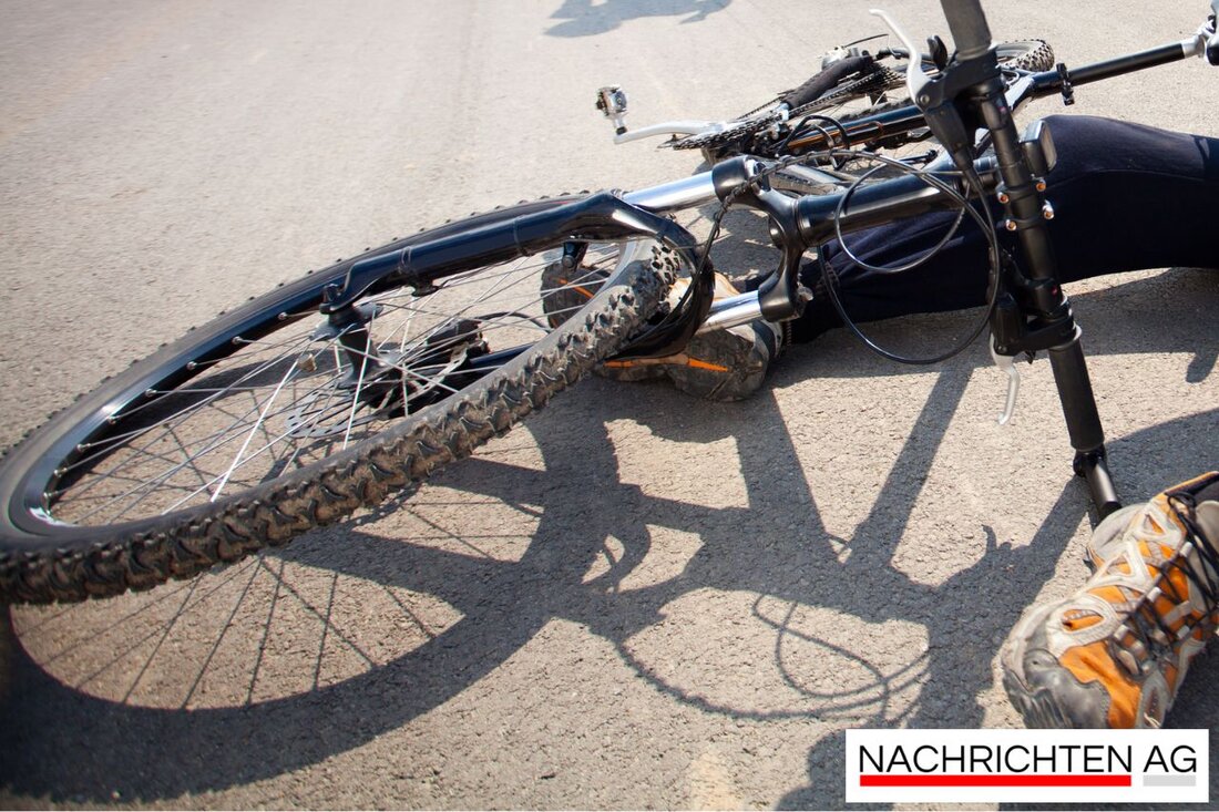 Ein 12-jähriger Radfahrer verletzte sich am 17.05.2025 beim Zusammenstoß mit einem Pkw in Dörentrup-Humfeld.