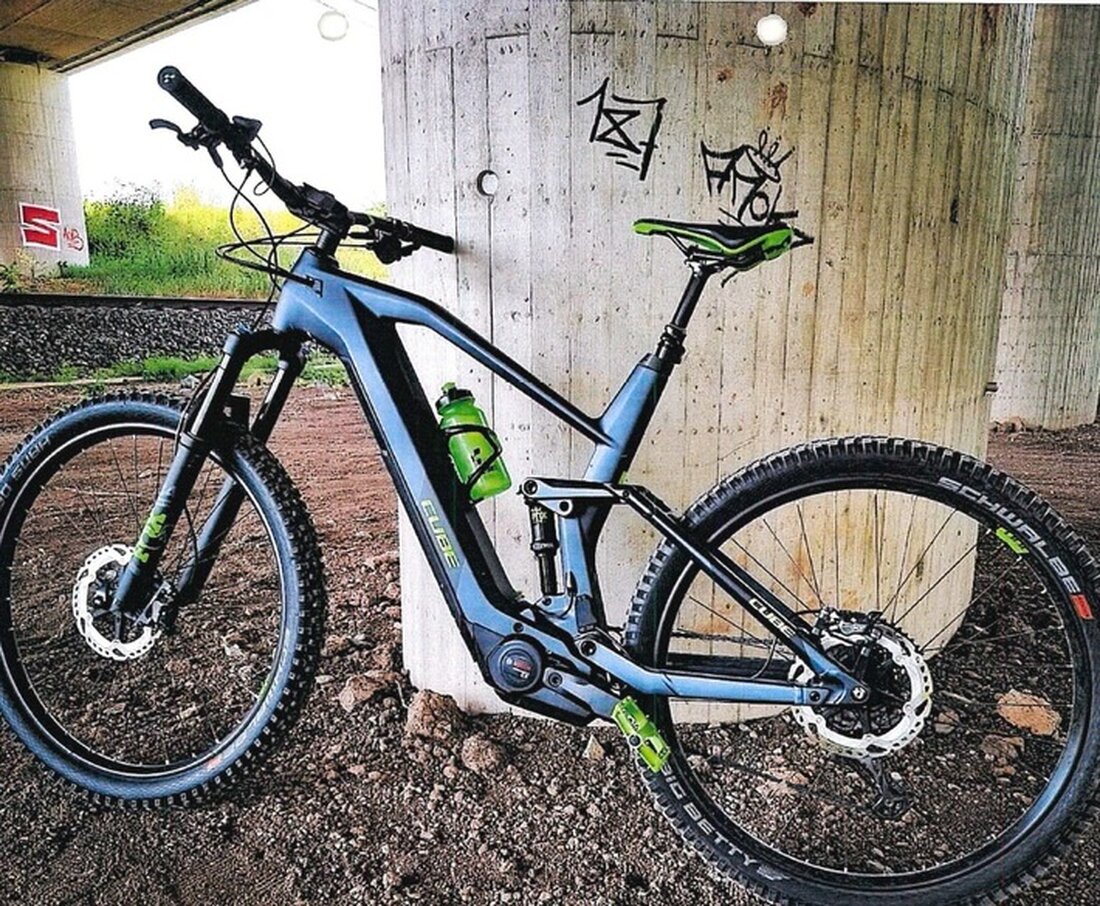 Die Polizeiinspektion Sömmerda sucht Zeugen eines Fahrraddiebstahls in Schloßvippach vom 17. April 2025. Hinweise erbeten!