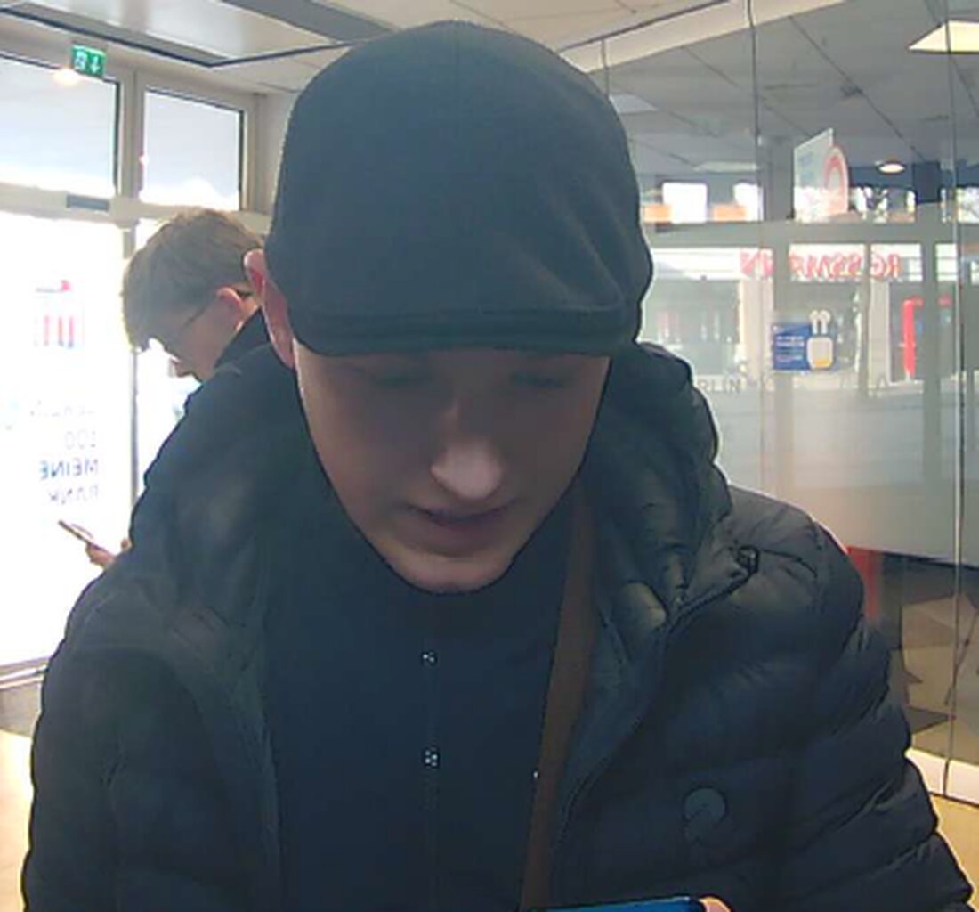Das Betrugskommissariat sucht nach vier Tatverdächtigen, die einen 63-Jährigen in Lichterfelde betrogen haben.