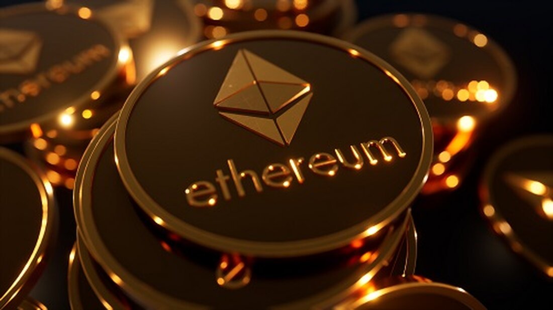 Der Ethereum-Preis sank, da die Nachfrage nach der Münze nachließ. Der Fokus verlagert sich auf die bevorstehende Zinsentscheidung der Fed. Bei Ethereum verfallen die Optionen am Freitag. EthereuDer m-Preis fiel auf den niedrigsten Stand seit dem 7. Juli, da die Nachfrage nach Kryptowährungen abkühlte. Die Münze rutschte auf 1.847 US-Dollar ab und lag damit unter dem Monatshoch von 2.025 US-Dollar. Er bleibt etwa 15 % unter dem bisherigen Jahreshöchstwert, was bedeutet, dass er sich in einer Korrektur befindet. Fed und Optionsverfall Diese Woche wird es zwei wichtige Katalysatoren für den Ethereum-Preis geben. Erstens wird der Coin auf die jüngste Zinsentscheidung …