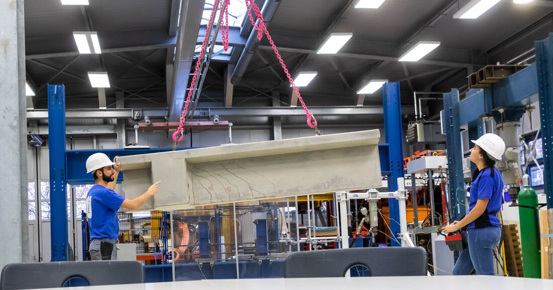 Ferienhochschule der HTWK Leipzig: Studium auf Probe vom 17. bis 21. Oktober 2022 HTWK Leipzig lädt im Oktober 2022 wieder zur kostenlosen Ferienhochschule ein. Eine Anmeldung ist ab dem 05.09.2022 online möglich. Dabei können Schülerinnen und Schüler der Klassenstufen 10 bis 12 in den Herbstferien die Hochschule für Technik, Wirtschaft und Kultur Leipzig (HTWK Leipzig) endlich wieder vor Ort erkunden. © Swen Reichhold Vom 17. bis 21. Oktober stellt die HTWK Leipzig ihr vielfältiges Studienangebot vor und bietet den Teilnehmenden die Gelegenheit, Antworten auf alle Fragen zum Thema Studium zu erhalten: Welche Studienrichtung passt zu mir? Was verbirgt sich genau &hellip;