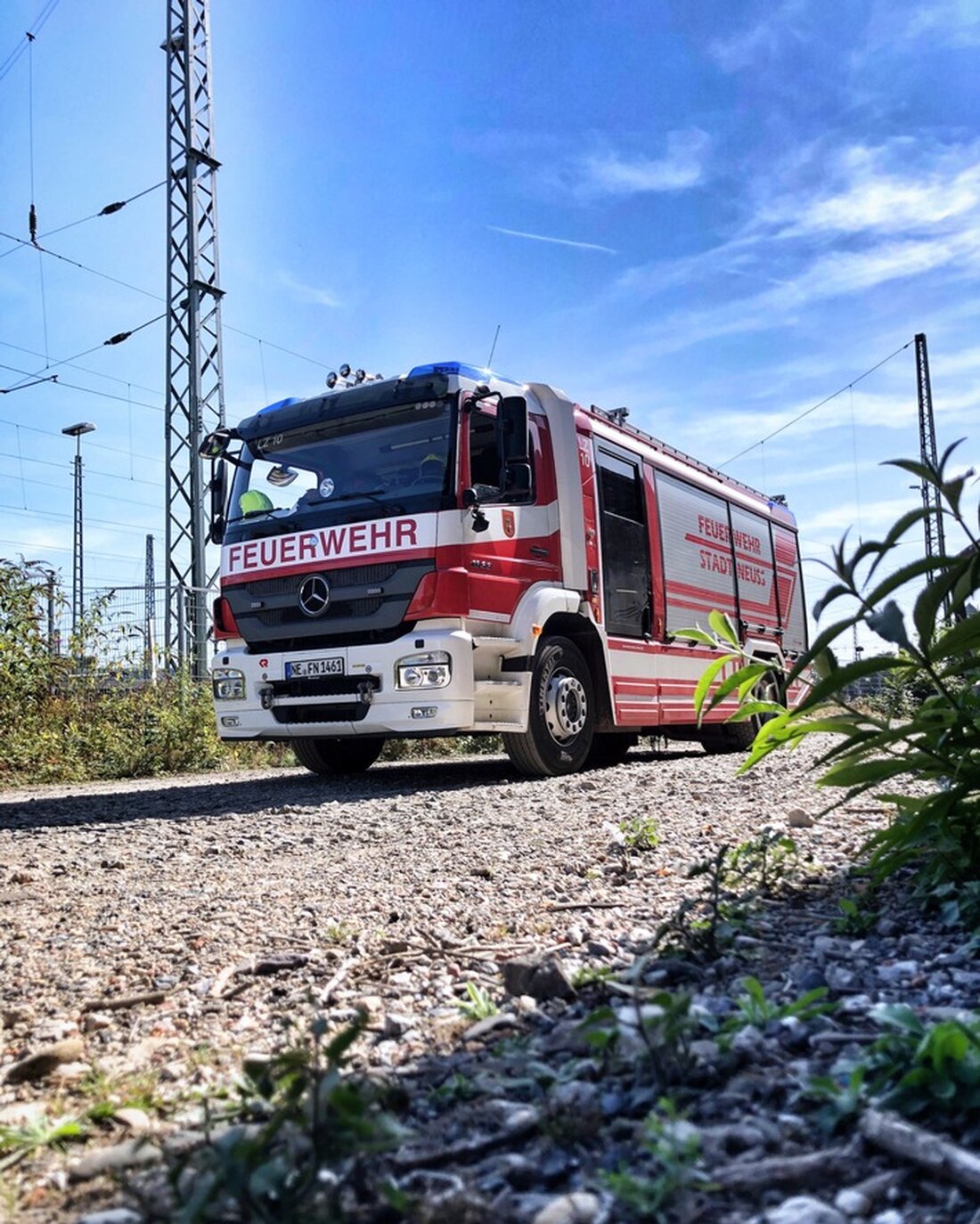 Am 18. März 2025 verhinderte eine automatische Löschanlage in Neuss die Ausbreitung eines Feuers in einer Produktionsmaschine.