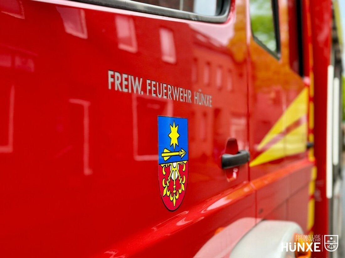 Am Osterwochenende rückte die Freiwillige Feuerwehr Hünxe zu zwei Einsätzen in Bruckhausen und Hünxe aus.
