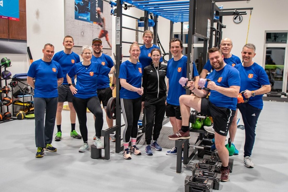 Die Feuerwehr Kleve startet Dienstsport in Kleve-Materborn, um die Fitness der Einsatzkräfte mit professioneller Anleitung zu fördern.