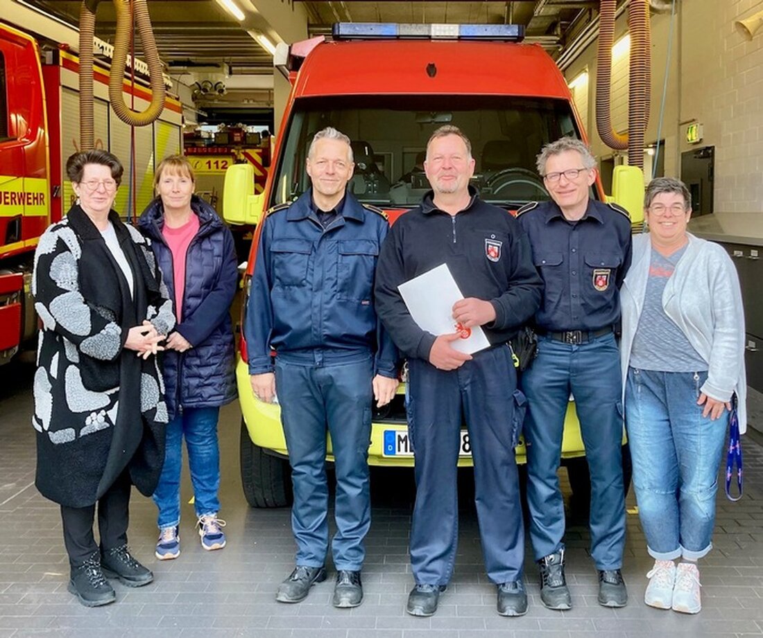 Am Freitag wurde Jörg Leibelt zum Brandamtsrat bei der Feuerwehr Ratingen ernannt, gewürdigt für sein Engagement im Brandschutz.