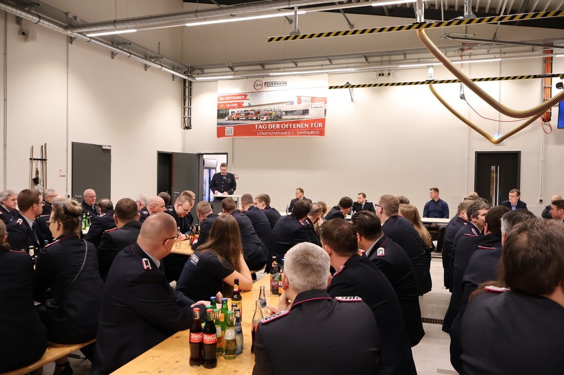 Die Feuerwehr Sandkrug wurde zur Schwerpunktfeuerwehr ernannt, um den wachsenden Anforderungen der Gemeinde Hatten gerecht zu werden.