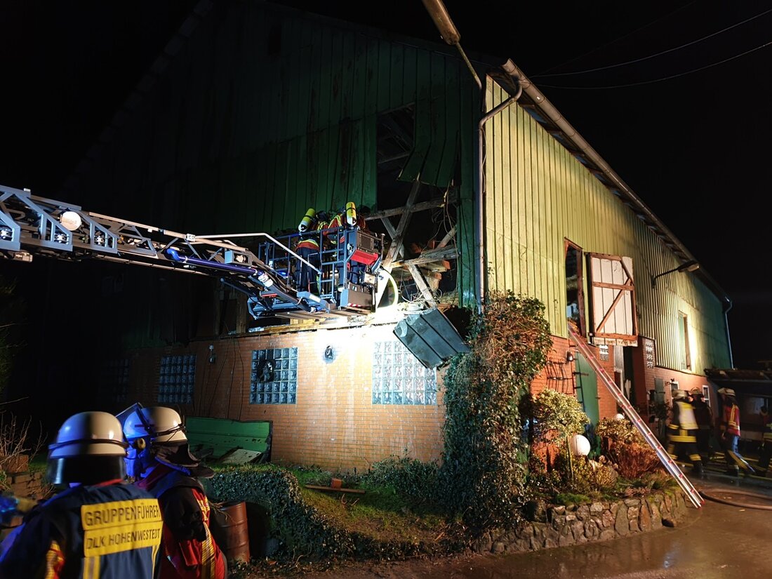 Am 27.01.2025 brach ein Feuer in einer Werkstatt auf einem Bauernhof in Steenfeld-Liesbüttel aus. 90 Feuerwehrkräfte waren im Einsatz.