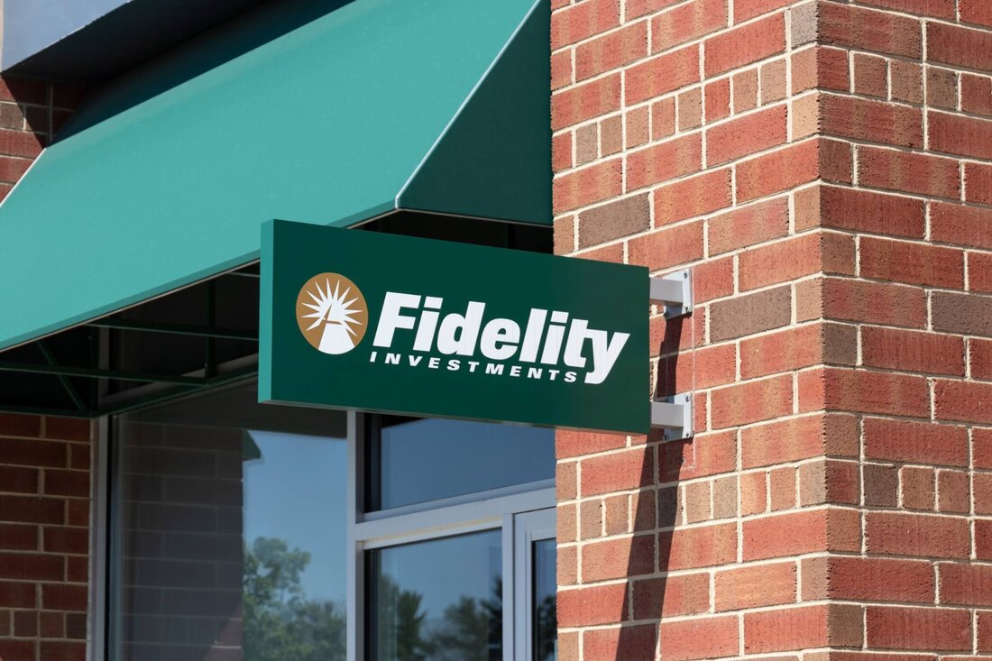Fidelitys FBTC verzeichnet Abflüsse in Höhe von 106 Millionen US-Dollar, fast die Hälfte der 226 Millionen US-Dollar Spot-Bitcoin-ETF-Abflüsse am 13. Juni. Der IBIT-Fonds von BlackRock verzeichnete an diesem Tag als einziger Nettozuflüsse in Höhe von 18 Millionen US-Dollar. Der Bitcoin-Preis kämpft weiterhin mit Problemen und ist in der vergangenen Woche um 5,8 % gefallen. Der US-Spotmarkt für börsengehandelte Bitcoin-Fonds (ETFs) verzeichnete am 13. Juni einen weiteren Tag mit Nettoabflüssen, wobei der FBTC von Fidelity Investments an diesem Tag die höchsten Abflüsse verzeichnete. Während BlackRocks IBIT einen Netto-Zufluss von 18 Millionen Dollar auswies, Daten von SoSoValue zeigt, dass die Spot-ETFs kumulativ …