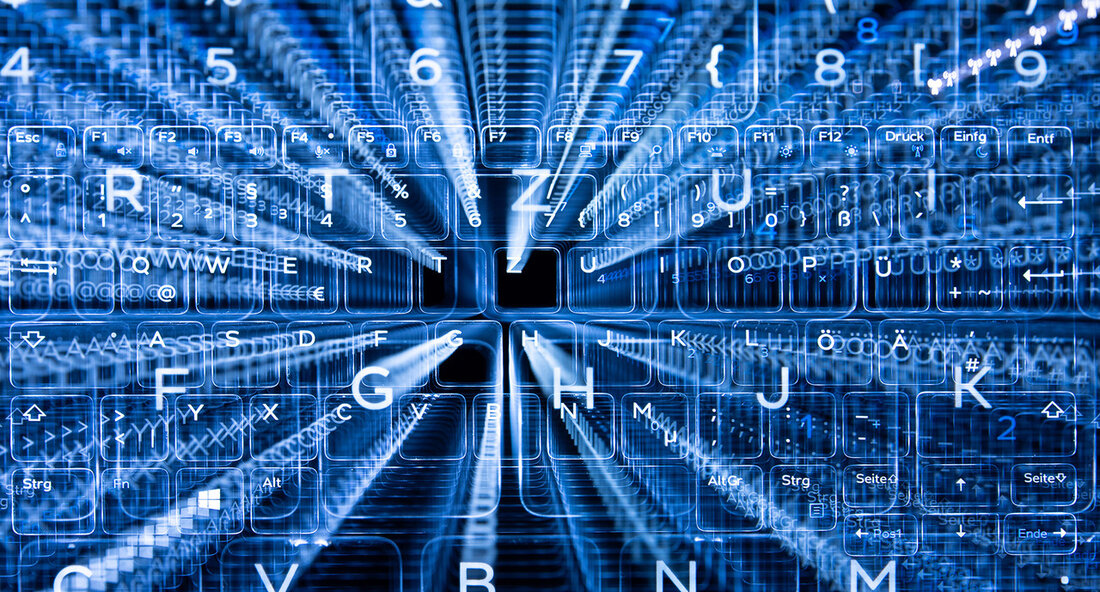 Das Wirtschaftsministerium unterstützt den neu gegründeten Digital Hub in Esslingen. Damit soll eine wichtige Anlaufstelle für Unternehmen, Start-ups und Forschungsakteure etabliert werden, um die Innovationstätigkeit und die digitale Transformation in Esslingen und Umgebung voranzutreiben. Zur Eröffnung hat Dr. Nicole Hoffmeister-Kraut, Ministerin für Wirtschaft, Arbeit und Tourismus, dem neu gegründeten Digital Hub „Digital.FuturES“ einen symbolischen Förderscheck in Höhe von rund 527.000 Euro überreicht. Mit der finanziellen Unterstützung des Wirtschaftsministeriums soll der Hub als wichtige Anlaufstelle für Unternehmen, Start-ups und Forschungsakteure etabliert werden, um die Innovationstätigkeit und die digitale Transformation in Esslingen und Umgebung voranzutreiben. Wichtige Unterstützung bei der Digitalisierung „Der Digital …