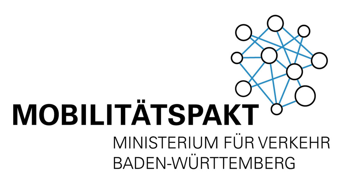 Mobilitätspakt Walldorf – Wiesloch wird bis 2028 fortgesetzt Die Partnerinnen und Partner des Mobilitätspakts im Wirtschaftsraum Walldorf – Wiesloch haben kürzlich bekannt gegeben, dass sie ihre Zusammenarbeit bis 2028 fortsetzen werden. Bei einem feierlichen Akt unterzeichneten sie die entsprechende Vereinbarung. Verkehrsstaatssekretärin Elke Zimmer betonte die Bedeutung der Beteiligung aller Akteure, um eine nachhaltige Mobilität in der Region zu gewährleisten. Insbesondere möchte man die Verkehre von Berufspendlern nachhaltiger gestalten. Die Zusammenarbeit des Mobilitätspakts ermöglicht es den regionalen Akteuren, zielgerichtete Lösungen für den Verkehrssektor umzusetzen und somit die Verkehrswende und Klimaschutzziele zu erreichen. Regierungspräsidentin Sylvia Felder lobte das starke, vertrauensvolle Netzwerk, das …