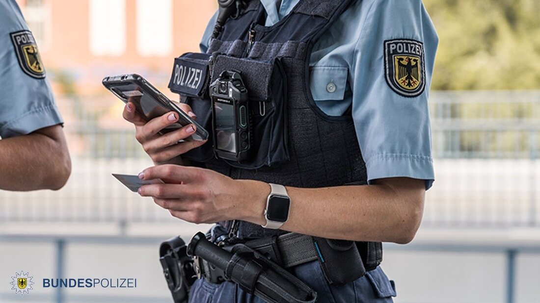 Bundespolizei München ermittelt nach einem unabsichtlichen Fußtritt in einer Regionalbahn, der in wechselseitige Körperverletzung mündete.