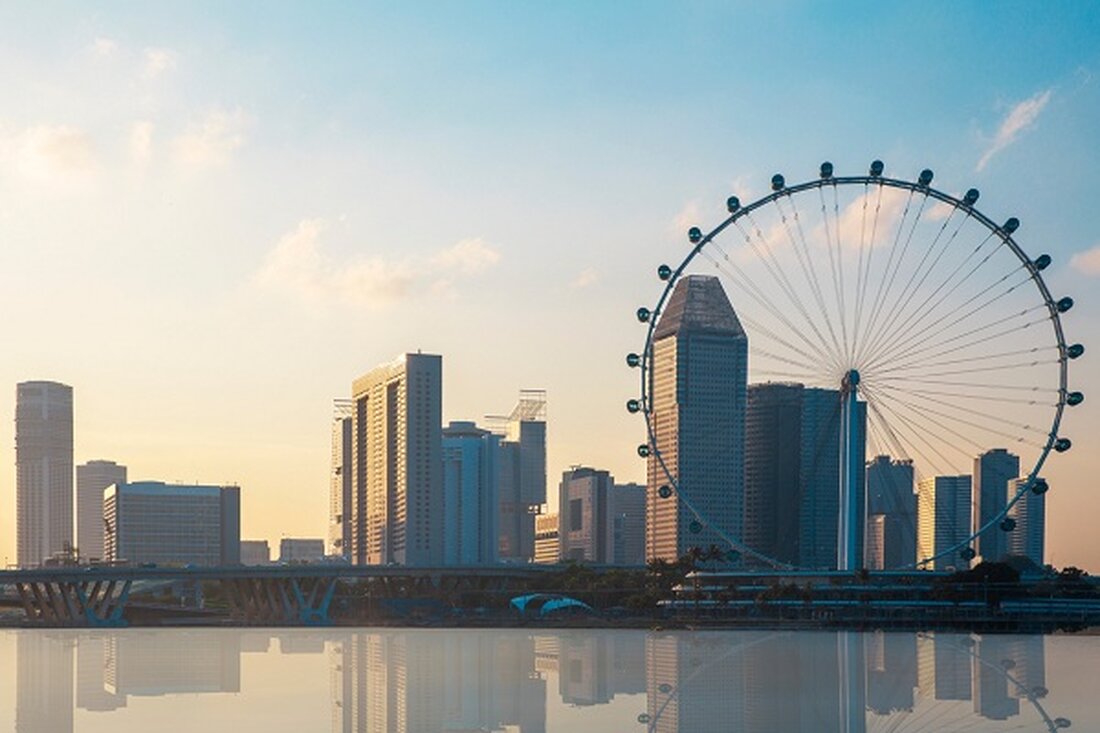 GSR Markets sichert sich die MAS-Lizenz und ebnet damit den Weg für OTC-Dienste in Singapur. Singapur möchte ein kryptofreundliches Zentrum mit Einhaltung gesetzlicher Vorschriften sein. MAS hat kürzlich seine Vorschriften erweitert, um Anleger inmitten von Marktturbulenzen zu schützen. GSR Markets, ein bekannter Krypto-Marktmacher, hat von MAS in Singapur eine Lizenz für ein großes Zahlungsinstitut erhalten. Die Lizenz ermöglicht es GSR Markets, außerbörsliche Spot- (OTC) und Market-Making-Dienstleistungen im regulierten Rahmen Singapurs anzubieten. Singapurs Vorstoß für Blockchain-Innovation Singapur hat sich aktiv als globales Zentrum für Blockchain-Innovationen und digitale Vermögenswerte positioniert. Die jüngste Lizenzierung von GSR Markets spiegelt das Engagement Singapurs wider, Innovationen …