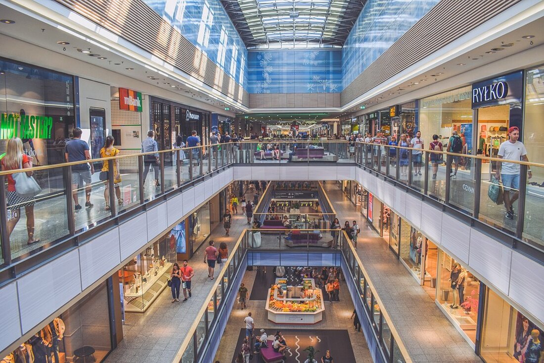 Erleben Sie die Neugestaltung der Galeria-Filiale in Tegel unter Geschäftsführer Torsten Dunkelmann. Entdecken Sie ein Kiez-Warenhaus mit regionalen Produkten, innovativen Ideen und besonderen Veranstaltungen wie der Lady Night am 15. November. Stärken Sie das Kiezgefühl und besuchen Sie uns auf 8000 Quadratmetern voller Überraschungen!