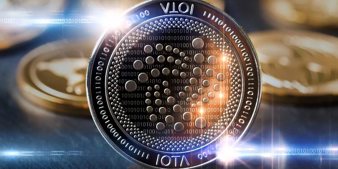 Quelle: Tobias Arhelger – Shutterstock Private Investoren unter der Führung von LD Capital, HyperChain Capital und Huobi Ventures haben 100 Millionen US-Dollar gesammelt, die in das neu gestartete Assembly-Projekt innerhalb des IOTA-Ökosystems fließen. In einem Interview hat Dominik Schiener, Mitbegründer und Vorsitzender der IOTA Foundation, seine Begeisterung über den Start von Assembly sowie die gesammelten 100 Millionen US-Dollar für die Weiterentwicklung von Anwendungen auf der Plattform zum Ausdruck gebracht. In einem aktuellen Interview mit Reuters, Dominik Schiener, Mitbegründer und Vorsitzender der IOTA Foundation, gab bekannt, dass einige der größten asiatischen Risikokapitalfirmen und Krypto-Hedgefonds 100 Millionen US-Dollar aufgebracht haben, um in …