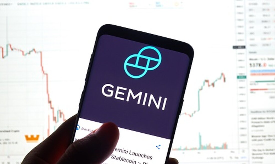 Die Zulassung markiert einen bedeutenden Schritt für Gemini, die Malta als EU -Hub für seine Glimmeranwendung ausgewählt haben Gemini kann Kunden in der EU und der EWR ewige Futures -Verträge und -optionen anbieten Eine wachsende Anzahl von Krypto -Plattformen erweitert ihre Dienste nach Europa Die Crypto Exchange Gemini wurde im grundsätzlichen Genehmigung für eine Investmentfirma-Lizenz der Finanzregulierungsbehörde von Malta erteilt. In a Blog -BeitragMark Jennings, Geminis Europareiter, kündigte die Nachricht am 11. Februar an. Der Schritt ist ein bedeutender Moment für den Krypto -Austausch, der Malta als EU -Hub für seine Märkte in Crypto Assets (MICA) -Anwendung (MICA) ausgewählt hat. …