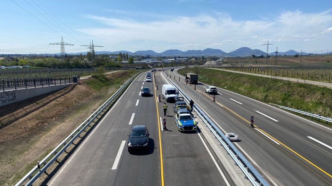 Am 09.04.2025 führte die Polizeidirektion Landau Geschwindigkeitskontrollen im Baustellenbereich der B10 durch. 20 Fahrer überschritten die Höchstgeschwindigkeit.