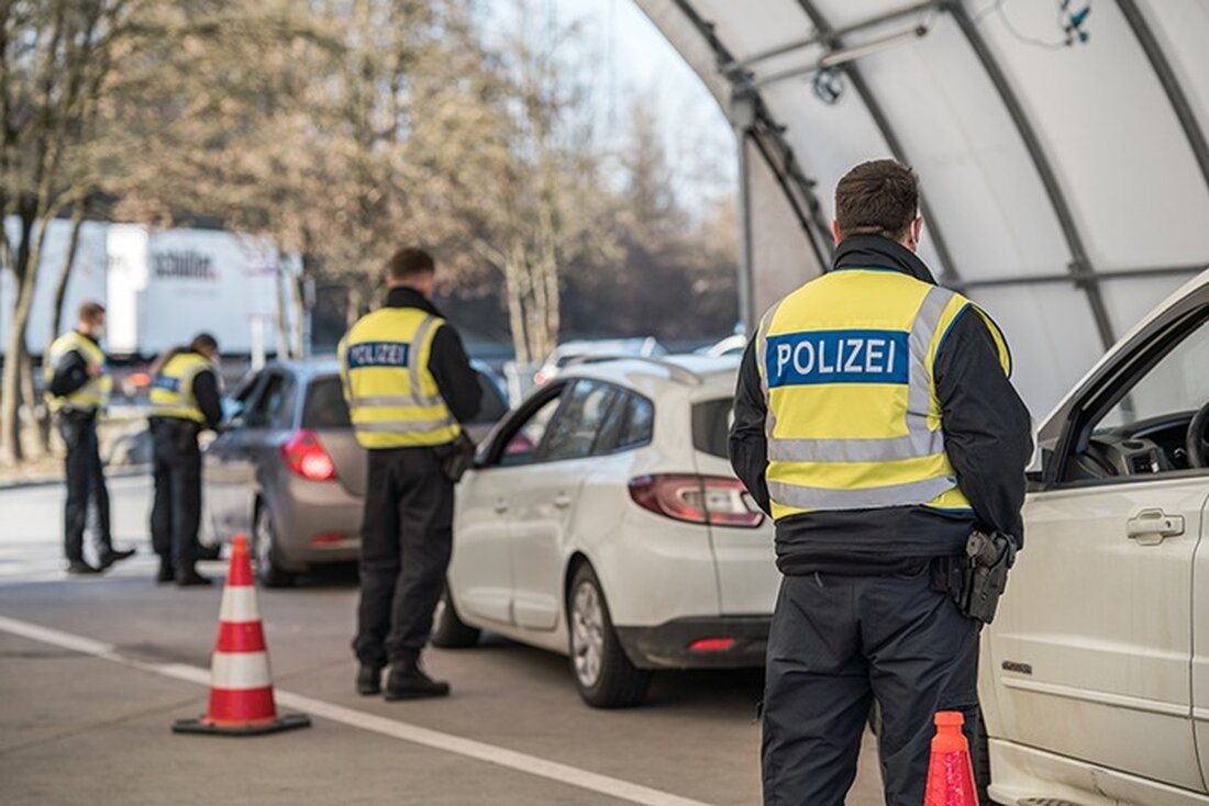 Bundespolizei München trennt Arbeitskollegen an Grenzübergang. Fahrer ohne Erlaubnis, Drogenfund bei Kollegen. Anzeigen wurden erstattet.