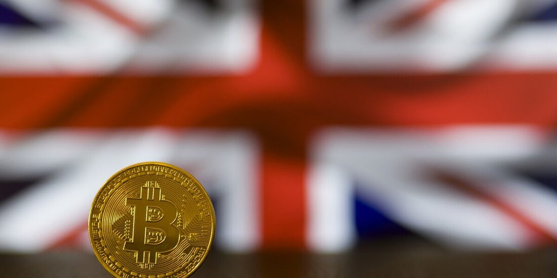 Quelle: cryptostock-Pixabay Die britische Regierung hat ihre Bereitschaft gezeigt, Stablecoins als gültiges Zahlungsmittel anzuerkennen. Großbritannien sagte, dass es Regeln prüfen werde, die einen Platz für DeFi, DAOs, DLT-Innovation und Web 3.0 haben könnten. In einem mutigen Schritt für die Kryptoindustrie kündigte der britische Finanzminister Rishi Sunak wichtige transformative Maßnahmen an, um Großbritannien zum globalen Zentrum für Krypto zu machen. Interessanterweise plant die Regierung auch, die Welt der nicht fungiblen Token zu erkunden. Sunak sagte, dass die Royal Mint bis zum Sommer den ersten nicht fungiblen Token (NFT) für die britische Regierung erstellen und ausgeben wird. Die britische Regierung besitzt die …