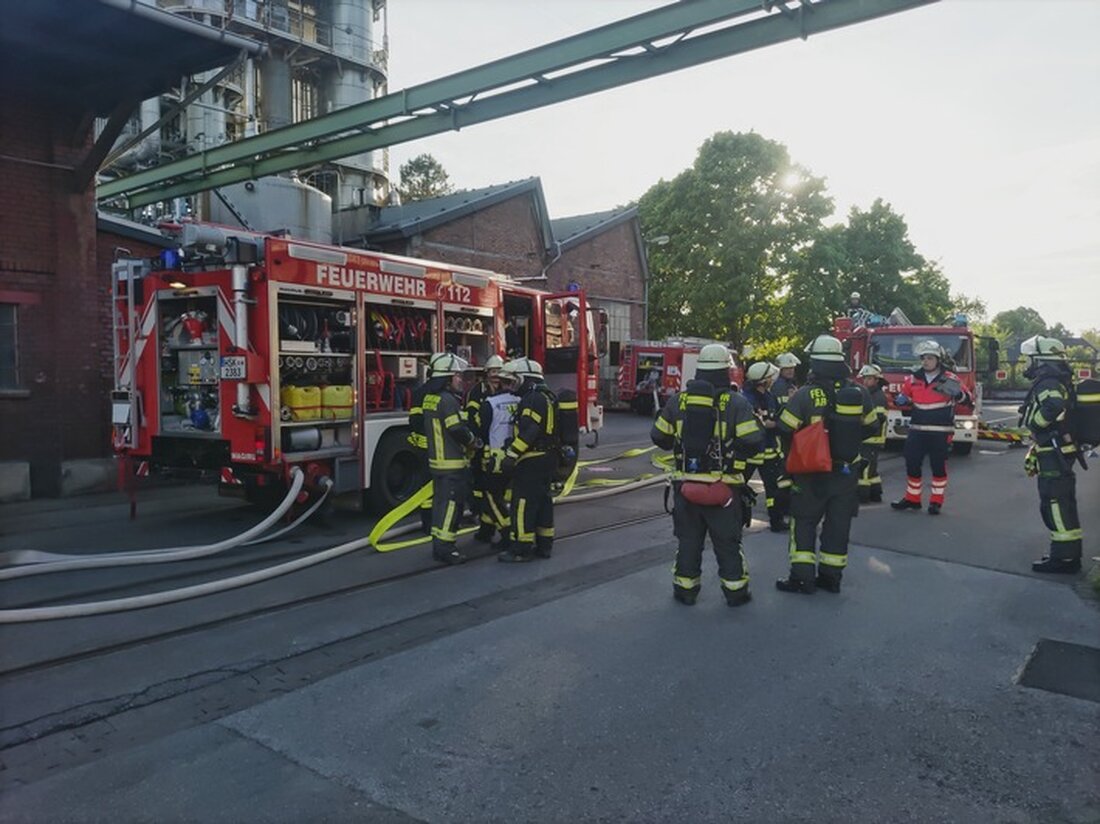 Am 12. Mai 2025 führten Feuerwehr und Rettungsdienst bei Perstorp Chemicals eine erfolgreiche Jahresübung zur Menschenrettung und Brandbekämpfung durch.