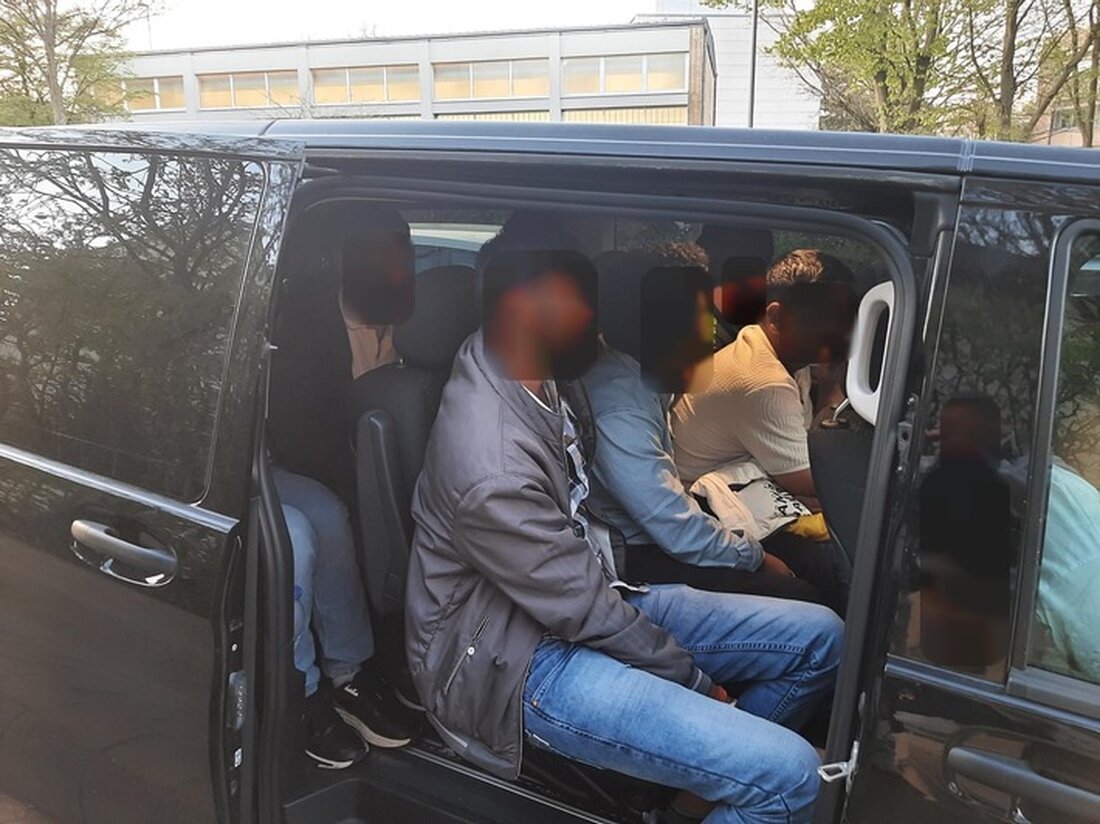 Zivilen Bundespolizisten gelang am 09.04.25 die Vereitelung einer Schleusung mit 10 Personen am Grenzübergang Bildchen.