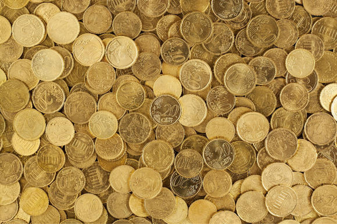 Die jüngsten Kommentare von Jack Dorsey von Twitter deuten darauf hin, dass der weniger als ein Jahr alte HamsterCoin eine größere Bedrohung für Ethereum darstellt als Dogecoin. HamsterCoin ist eine Meme-Münze ohne einzigartigen Anwendungsfall und technologischen Vorteil. Ethereum arbeitet derzeit an Upgrades, um die bereits angenommenen Projekte seiner Smart Contracts aufzustocken, darunter nicht fungible Token (NFT), dezentrale Finanzen (Defi) usw. Obwohl die Plattform durch problemlösende technologische Innovationen unterstützt wird, gibt es einige prominente Namen in der Branche halten Meme-Coins überraschenderweise für eher bedrohlich als andere Smart-Contract-Plattformen. HamsterMünze 🐹 > https://t.co/EsysB6xM7x — Buchse (@Buchse) 30. Juni 2021 Dies ist eine Überraschung, …