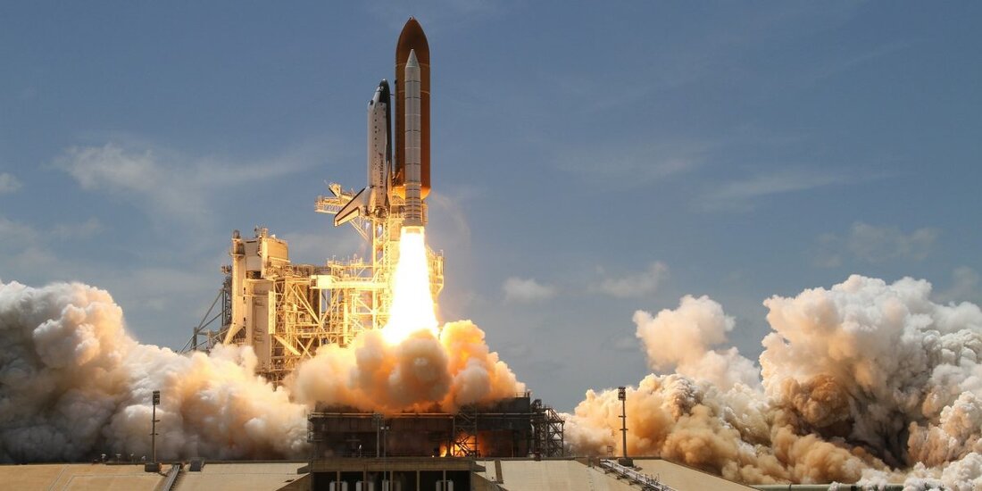 Elon Musk hat in den letzten Jahren für Bitcoin und Dogecoin geworben, und jetzt glaubt die CumRocket-Community, seine nächste Münze gefunden zu haben. In einer Reihe von Tweets schien Musk die umstrittene Krypto, deren Zielmarkt die Erwachsenenindustrie ist, kryptisch zu unterstützen, was zu einer Preisrallye führte. Elon Musk ist einer der weltweit größten Einflussfaktoren für Kryptowährungen. Seit Jahren unterstützt er Bitcoin, was zu ständigen Preisrallyes führte. Dann wurde er der „Dogefather“, förderte Dogecoin und löste einen der größten Bullenläufe der Branche aus. Hat der Technoking von Tesla einen neuen Lieblingscoin gefunden – die CumRocket-Community scheint so zu denken. CumRocket ist …