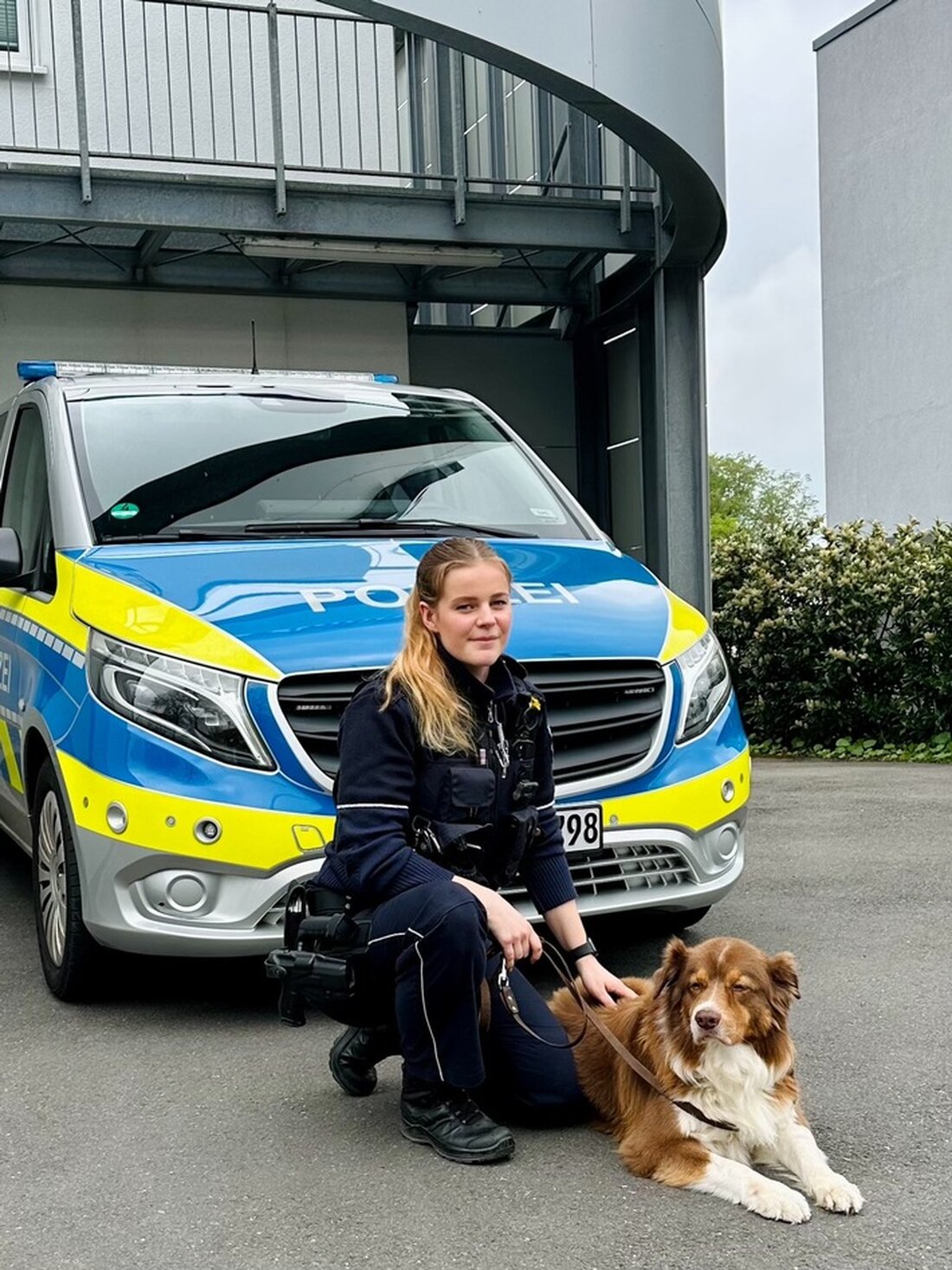 Ein Polizeihund fand ein neues Zuhause: Die 24-jährige Beamtin aus Velbert übernimmt den Australian Shepherd "Gery" nach tragischem Vorfall.
