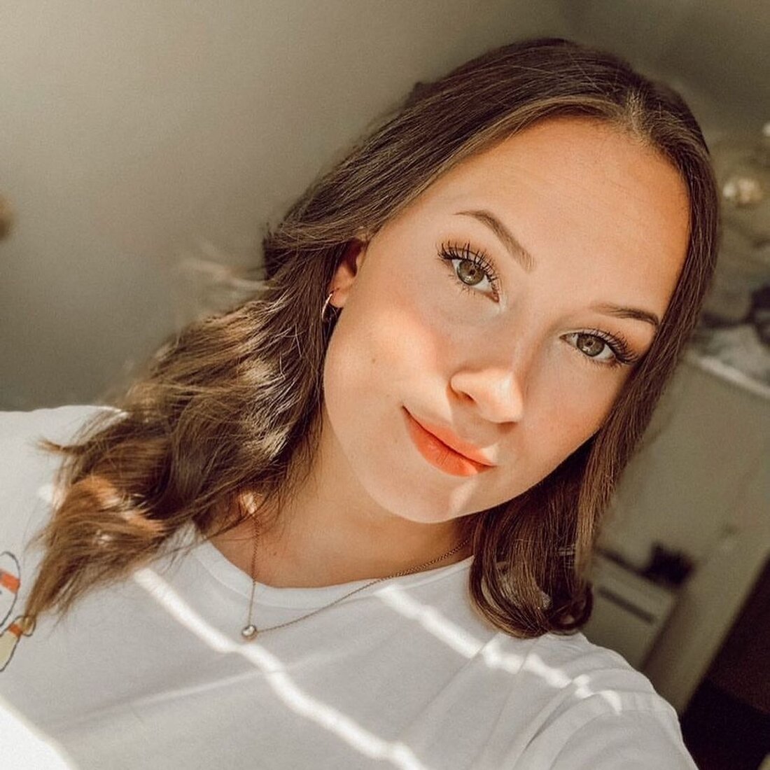 Heute stellen wir euch vor: @ekatherinasiebert aus Leipzig „Hallo! ☺️ Mein Name ist Kathrin und ich bin Studentin in Leipzig! Ich sorge im Freundeskreis für die besten Lacher und unterhalte alle um mich herum. Ich bin ein sehr fröhlicher und selbstbewusster Mensch, der sich selbst nie zu ernst nimmt! ?“ Schaut mal bei ihr vorbei und lasst einen Like da oder folgt ihr. ___ Bewirb dich jetzt und schicke uns per DM deine 5 Lieblingsbilder von dir (falls sie ein Fotograf aufgenommen hat, mit Angabe des Fotografen) sowie einen kurzen Text über dich (z.B. mit Name, Alter, Ort, Hobbies, was …
