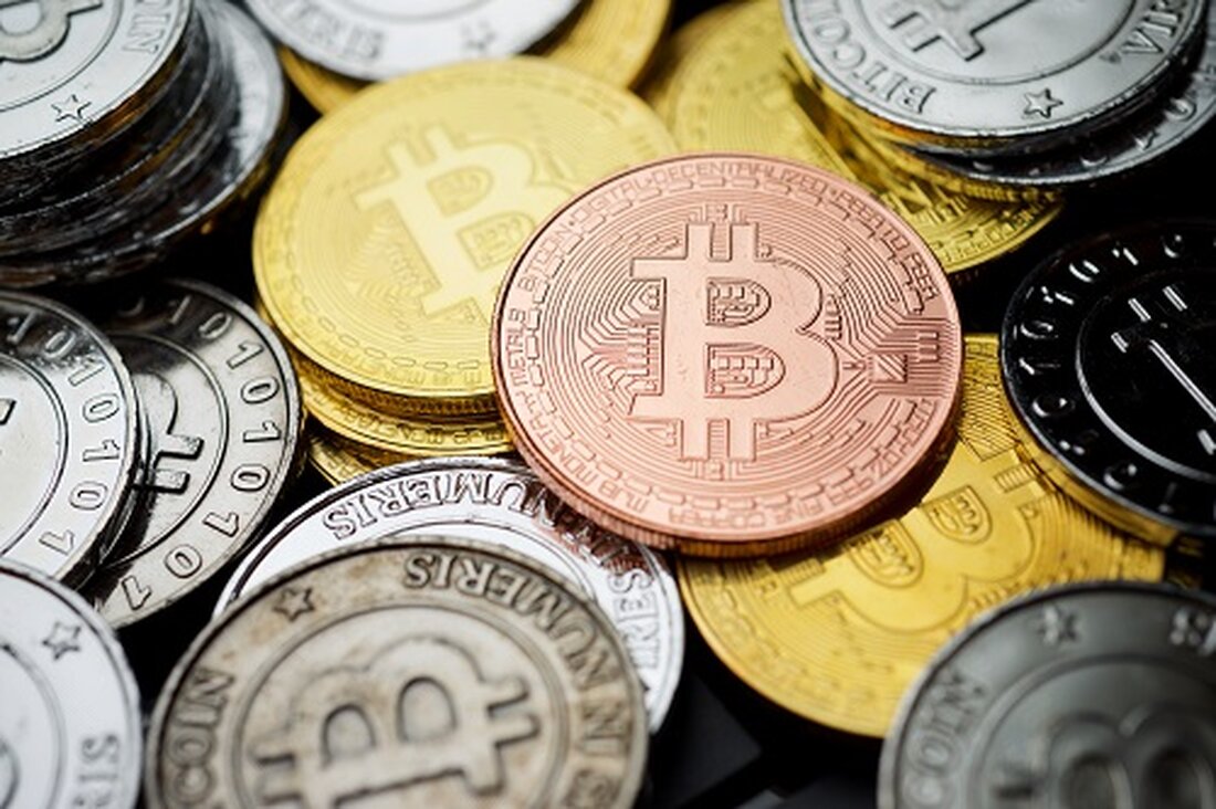 Investoren strömen in den US-amerikanischen Technologiesektor und lassen den NASDAQ 100-Index steigen Die Rallye von Bitcoin dürfte sich aufgrund des bullischen Technologiesektors fortsetzen Eine Abweichung vom NASDAQ 100-Index zeigt ein größeres Aufwärtspotenzial für Bitcoin Investoren im Technologiesektor sind in Aufruhr, da sie sich in einem seit einigen Jahren nicht mehr erlebten Ansturm in Technologieunternehmen stürzen. Nach einer Korrektur für den größten Teil des Jahres 2022 steht der NASDAQ 100, der Börsenindex, der den US-amerikanischen Technologiesektor repräsentiert, in Flammen. Es ist seit Jahresbeginn um über 30 % gestiegen und sieht bullisch aus. Eine Kombination von Faktoren führte zu der Aufwärtsbewegung, etwa …