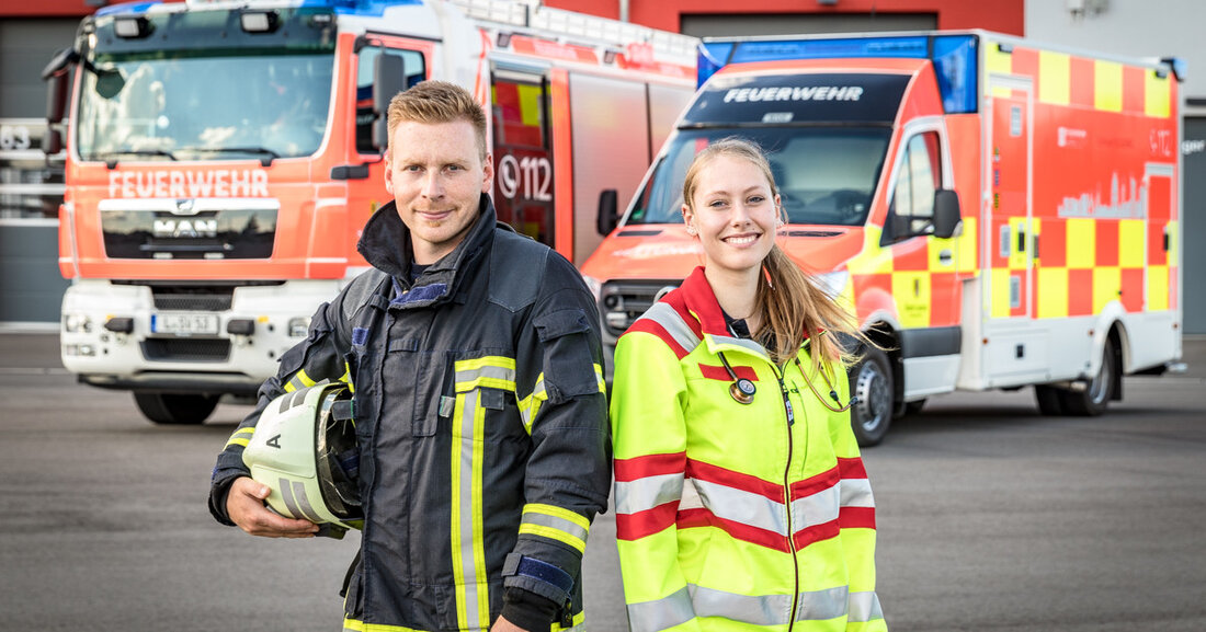 Florianstag: Feuerwehr lädt zur neuen Hauptfeuerwache ein Die Feuerwehr Leipzig lädt die Leipzigerinnen und Leipziger nach drei Jahren Corona-bedingter Ruhepause am Samstag, 6. Mai 2023, zum Florianstag ein. Vor und in der frisch sanierten Hauptfeuerwache am Goerdelerring wird von 10 bis 17 Uhr gemeinsam mit den Brandschützern gefeiert. Neben Führungen durch das imposante Gebäude wird es viel Interessantes rund um die Feuerwehr geben. Der interessierte Nachwuchs hat Gelegenheit, sich über Ausbildungsberufe in der Branddirektion zu informieren und an kleinen Einsatzübungen teilzunehmen. Sogar Teile des umfangreichen Einstellungstests für die Brandmeisteranwärterinnen und Brandmeisteranwärter können probehalber absolviert werden. Darüber hinaus stehen Ansprechpartner des &hellip;