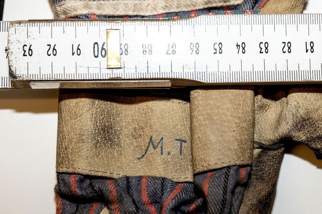 Polizei Bielefeld sucht Hinweise zum Raubmordfall von 1994: Neu entdecktes Beweismittel und 3.000 Euro Belohnung ausgesetzt.