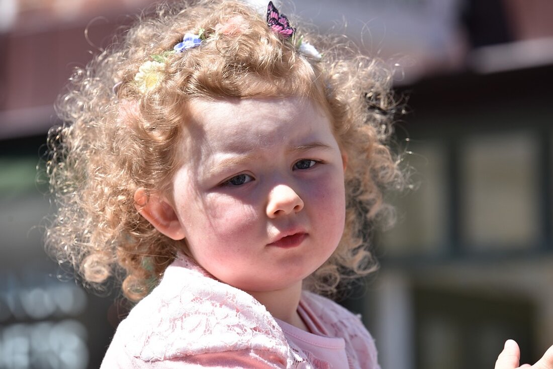 Erinnerungen an traumatische Sommerferien: Wie das Verschicken in Heime Kinderleben in den 70ern prägte. Einblicke und Berichte.