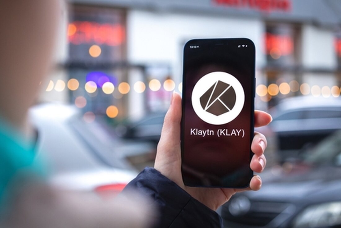 Der Klaytn-Token KLAY ist jetzt für den Handel auf Coins.ph, der größten Krypto-Börse der Philippinen, verfügbar. Die Börse hat Unterstützung für KLAY/PHP hinzugefügt. Klaytn (KLAY) ist jetzt auf Coins.ph gelistet, der größten Krypto-Börse auf den Philippinen. Das Blockchain-Netzwerk für das Metaverse, GameFi und die Creator Economy angekündigt die wichtigsten Neuigkeiten am Dienstag. Es wurde darauf hingewiesen, dass der native Klaytn-Token KLAY jetzt für den Handel an der von Bangko Sentral ng Pilipinas (BSP) lizenzierten Krypto-Börse verfügbar ist. BSP ist die Zentralbank der Philippinen. 🚀 Spannende Neuigkeiten! 🎉 $KLAY landet auf der größten Börse der Philippinen, @coinsph🇵🇭 Filipinos und @coinsph Nutzer, …