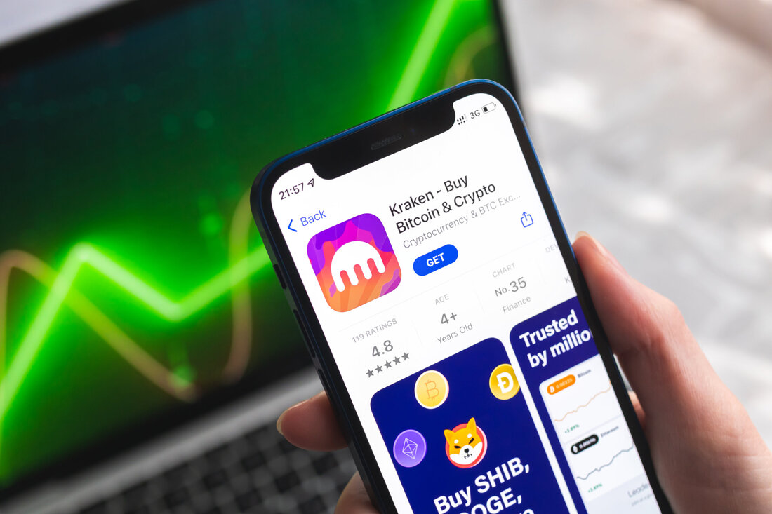 Kraken hat die Übernahme der niederländischen Kryptowährungsbörse Coin Meester BV abgeschlossen Die Börse hat ihre Dienste im Vorfeld der MiCA-Regulierung in der gesamten EU ausgeweitet. Die Kryptobörse Kraken hat die Übernahme von Coin Meester BV (BCM), einem regulierten Krypto-Broker mit Sitz in den Niederlanden, abgeschlossen. BCM verfügt über die behördliche Zulassung als registrierter Anbieter virtueller Vermögenswerte in Frankreich und Polen. Durch diese Präsenz in den Niederlanden kann Kraken seine Dienste in Frankreich und Polen anbieten. Laut einer Ankündigung wird die Übernahme von BCM dazu beitragen, Krakens Bemühungen zu stärken, seine Dienste in ganz Europa auszuweiten. „Der Abschluss der BCM-Akquisition ist …
