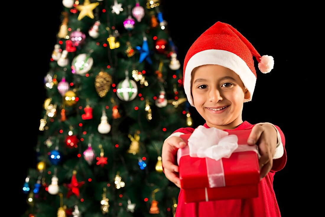 Erleben Sie am 7. Dezember im Bezirk Mitte den Kreativsamstag in der Bezirkszentralbibliothek Pablo Neruda! Freuen Sie sich auf Weihnachtswerkstätten, Kindertheateraufführungen und vielfältige Bastelangebote. Ein kreatives Highlight für die ganze Familie! Weitere Informationen auf der Webseite der Stadtbibliothek.