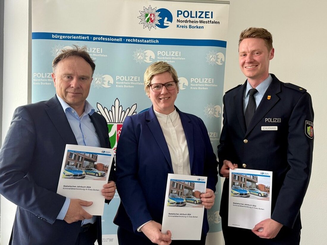 Die Kreispolizeibehörde Borken stellt die Kriminalstatistik 2024 vor: positive Aufklärungsquote, Rückgang der Diebstähle und neue Strategien.