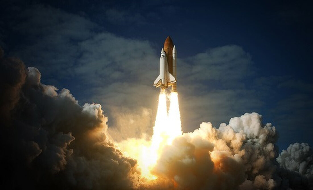 Krypto-Investoren werden immer gieriger, da Bitcoin und andere Meme-Coins ihren starken Aufwärtstrend fortsetzen. Der Krypto-Angst- und Gier-Index bewegte sich in die extreme Gierzone von 85, ein Trend, der sich in den kommenden Wochen fortsetzen könnte. Bitcoin stieg auf über 93.000 US-Dollar und etablierte sich damit als Vermögenswert mit der besten Wertentwicklung in den letzten 15 Jahren. In ähnlicher Weise stiegen Ethereum und Solana auf 3.200 $ bzw. 215 $. Inzwischen wandten sich die Anleger an Vantardeiner der am schnellsten wachsenden Token-Verkäufe des Jahres, der in den letzten Wochen fast 1 Million US-Dollar einbrachte. Donald Trump und die Federal Reserve Die …