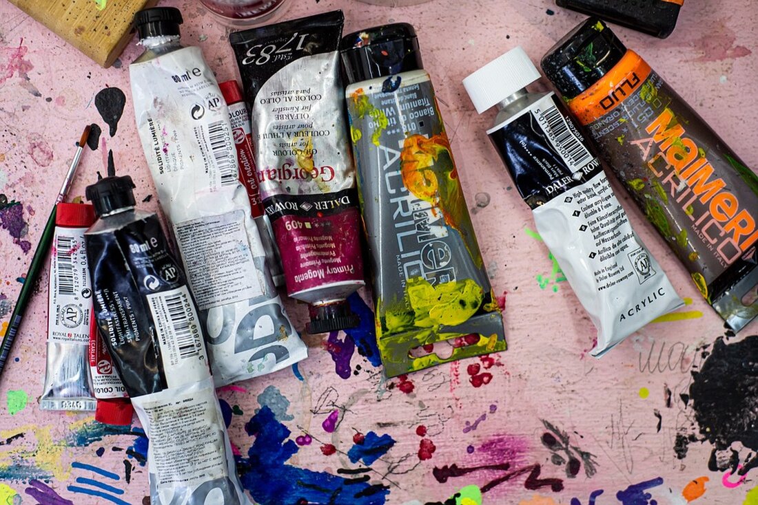 Entdecke die Kunst-Freiheit! Bis zum 30. September 2024 können sich Berliner Schülerinnen und Schüler der 8. bis 12. Klassen für die kostenlosen künstlerischen Werkstätten „KUNST-WERKSTATT-EXPERIMENT“ im ATRIUM anmelden. Vom 4. bis 8. November 2024 erwartet dich kreative Entfaltung unter professioneller Anleitung. Sei dabei und präsentiere deine Werke in der ATRIUM-Galerie!