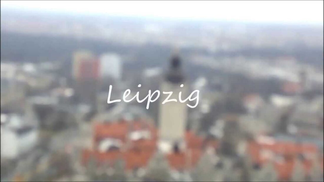 Leipzig in Sachsen: Denkmal für die Völkerschlacht, MDR-Turm, Bibliothek der Universität Leipzig und vieles mehr. Werden Sie jetzt Leser unseres Blogs: http://musthavecities.blogspot.de Folgen Sie uns auf Twitter, damit Sie in Zukunft nichts verpassen: https://twitter.com/musthavecities Musik: Oskar Schuster – Sneeuwland. Youtube-Link