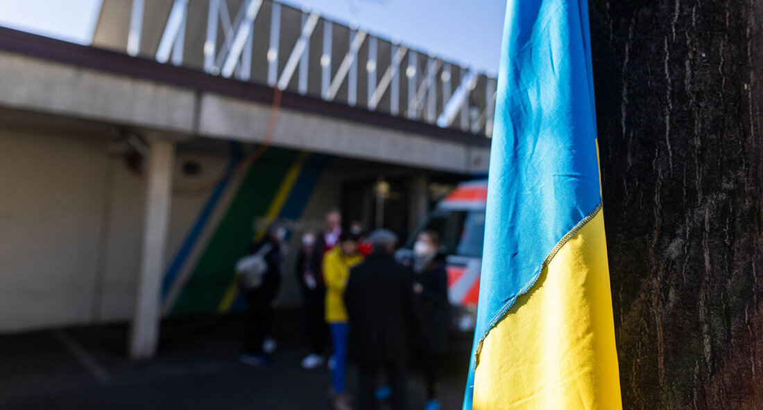 Mit dem Förderaufruf „Integration vor Ort – Stärkung kommunaler Strukturen“ unterstützt das Land kommunale und regionale Integrationsvorhaben. Damit sollen die Teilhabechancen von Menschen mit Migrationshintergrund weiter verbessert werden. Zahlreiche Projekte von Kommunen und teilweise auch von freien Trägern sind förderfähig. Die Unterstützung ehrenamtlicher offizieller Lotsen oder kommunaler Migrantenvertreter ist ebenso möglich wie beispielsweise die Einrichtung von Begegnungsräumen und Willkommenstreffpunkten. Aber auch Initiativen zur psychosozialen Unterstützung von Flüchtlingen, die körperlichen und psychischen Belastungen ausgesetzt sind, können eingereicht werden. &#8222;Integration findet insbesondere vor Ort in den Kommunen statt&#8220;, so die Ministerin für Soziales und Integration Mann Luca. „Die Herausforderungen, die vor uns &hellip;