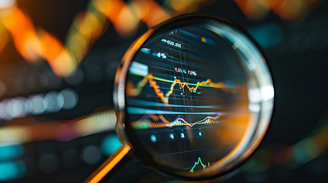 Der Krypto-Analyst Alex Wacy prognostiziert eine parabolische Rallye für Centrifuge (CFG) angesichts der Explosion in der Tokenisierungsbranche. Der CFG-Preis liegt heute bei etwa 0,7 US-Dollar und könnte inmitten einer Hochsaison auf ein neues Allzeithoch steigen. Der Krypto-Analyst und Forscher Alex Wacy sagt, dass Centrifuge (CFG) parabolisch werden und mitten in der Hochsaison ein neues Allzeithoch erreichen könnte. Der Preis von CFG ist in der letzten Woche um 13 % und im letzten Monat um 40 % gestiegen. In den letzten zwei Monaten ist der Wert des Altcoins vom Widerstand um die 0,70-Dollar-Marke abgeprallt. Wacy sieht das erste Hauptziel der Bullen …