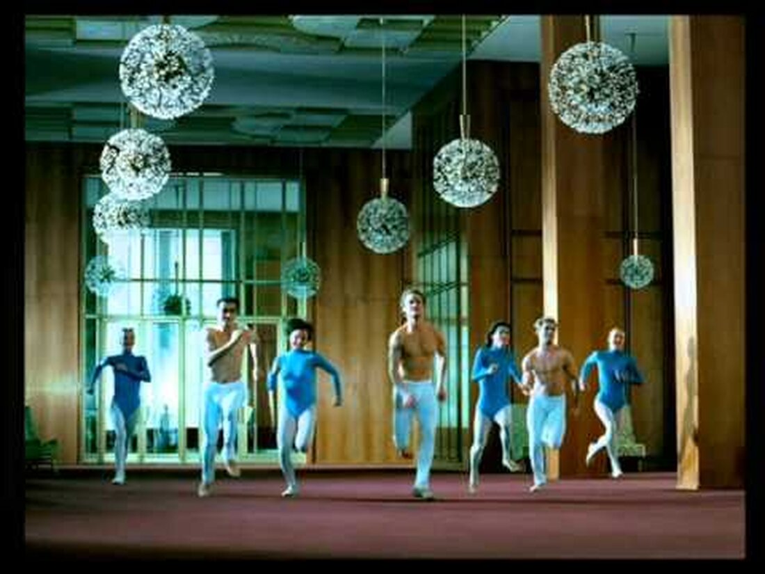 ein Film von 2004 mit Gänsehaut-Garantie – leider nie erschienen, weil die Olympiabewerbung zuerst kam – Regie: Sönke Wortmann, Produktion: Caspari Film Düsseldorf, Konzept: Heye & Partner München, Herausgeber: Bewerbungsausschuss Leipzig 2012 GmbH. Youtube-Link