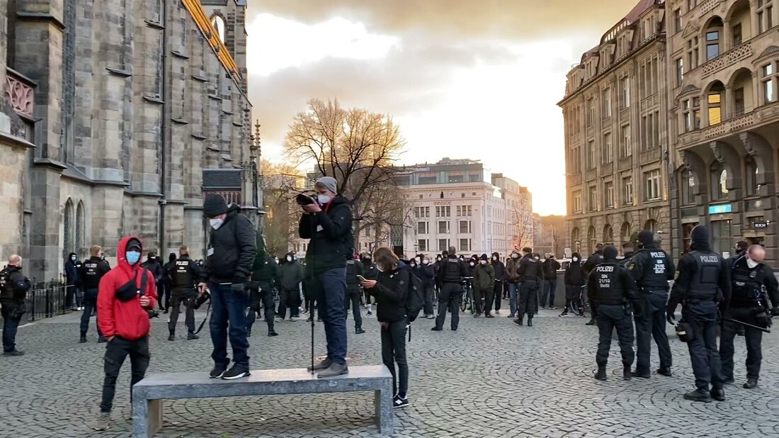 Leipziger Demo 04/05/2021 Die St. Thomas Kirche Antifa verfolgt Demonstranten. Youtube-Link