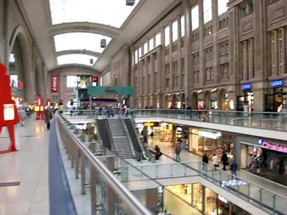 Panorama-Ankunft am ICE-Bahnhof in Leipzig. Youtube-Link