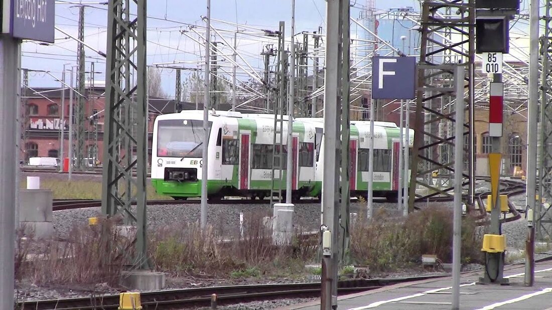 Szenen aus dem Leipziger Hauptbahnhof Snezen aus dem Leipziger Hauptbahnhof. Youtube-Link